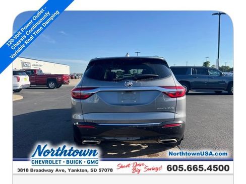 Used 2019 Buick Enclave Avenir w/ Avenir Technology Package AWD/4WD image 11