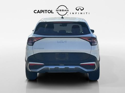 Used 2024 Kia Sportage LX image 6