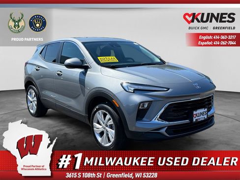 Used 2025 Buick Encore GX Preferred AWD/4WD image 1
