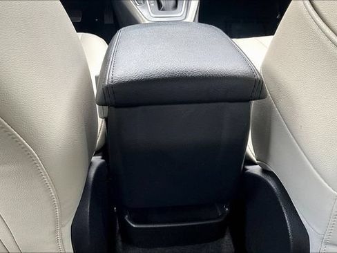 Used 2018 Ford Focus Titanium FWD image 10