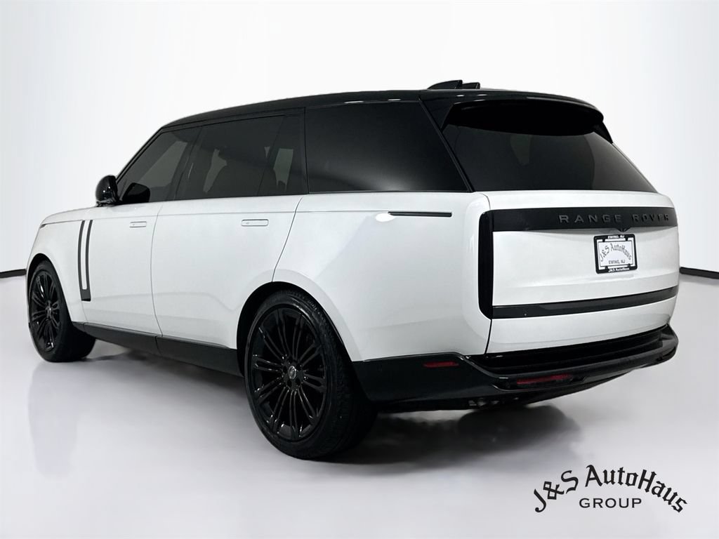 Used 2025 Land Rover Range Rover Long Wheelbase SE AWD/4WD image 5