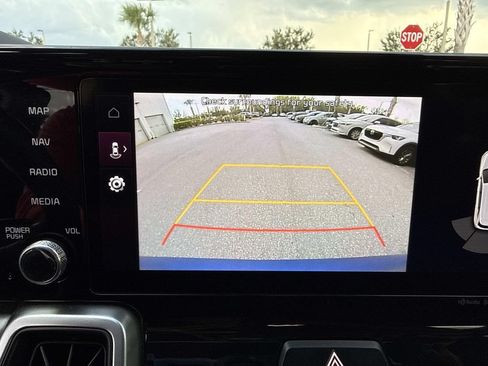 Used 2022 Kia Sorento S w/ Panoramic Sunroof Package FWD image 31