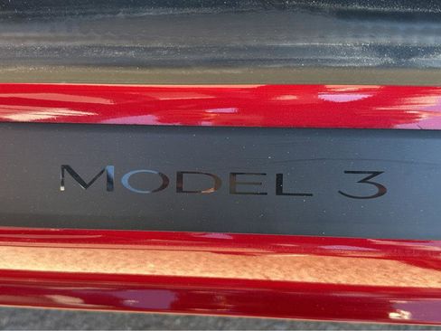 Used 2021 Tesla Model 3 Standard Range Plus image 29