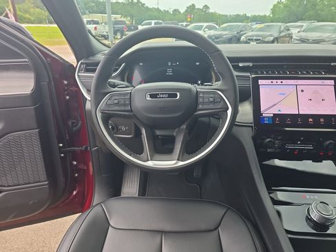 New 2025 Jeep Grand Cherokee L Limited w/ Black Appearance Package image 37