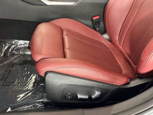 Certified 2023 BMW 330i Sedan w/ M Sport Package RWD image 15