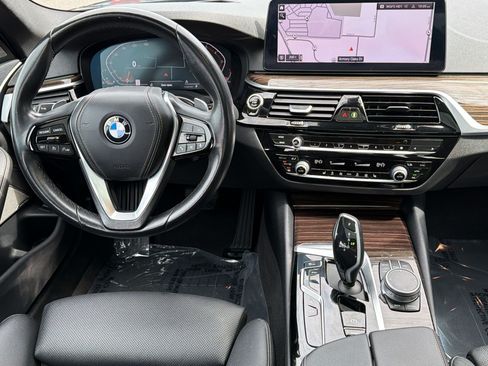 Used 2021 BMW 530i RWD image 28