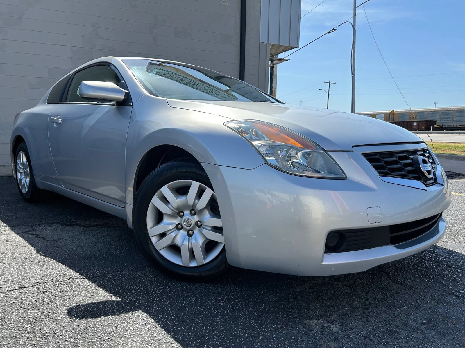 Used 2009 Nissan Altima 2.5 S FWD image 1