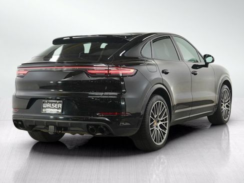 Used 2023 Porsche Cayenne Platinum Edition AWD/4WD image 5
