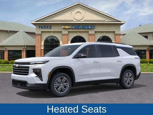 New 2026 Chevrolet Traverse LT image 3