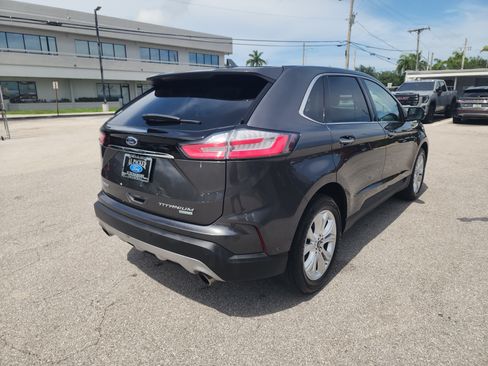 Used 2020 Ford Edge Titanium w/ Equipment Group 301A FWD image 5