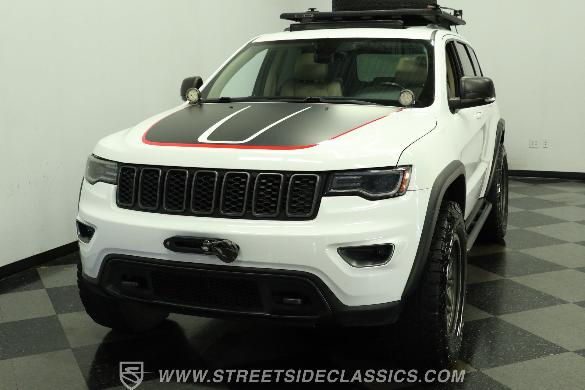 Used 2014 Jeep Grand Cherokee Limited w/ Luxury Group II AWD/4WD image 17