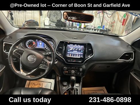 Used 2020 Jeep Cherokee Limited AWD/4WD image 18