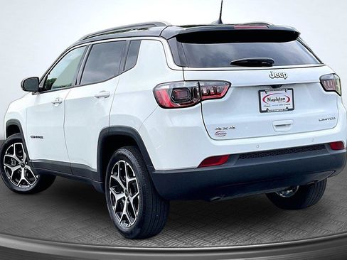 Used 2025 Jeep Compass Limited AWD/4WD image 14