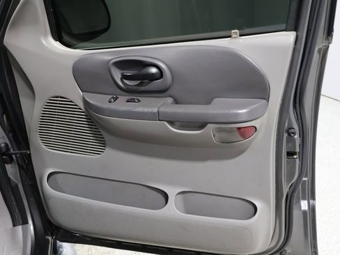 Used 2002 Ford F150 King Ranch image 23