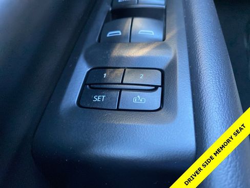 Used 2023 Chevrolet Tahoe LT image 14