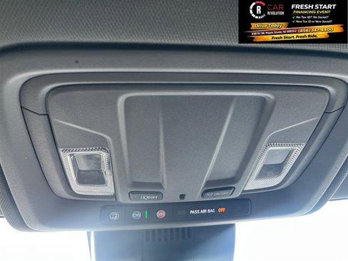 Used 2024 GMC Sierra 1500 SLE RWD image 18