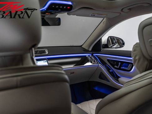 Used 2024 Mercedes-Benz S 580e 4MATIC Sedan image 44