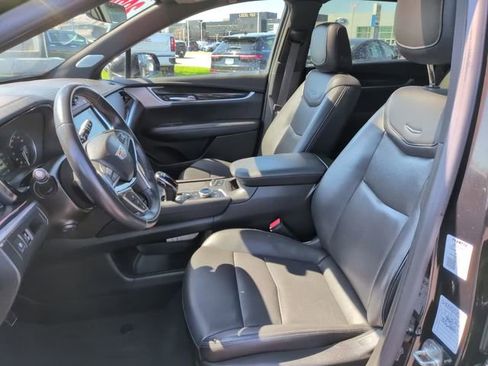 Certified 2024 Cadillac XT5 Premium Luxury AWD/4WD image 17