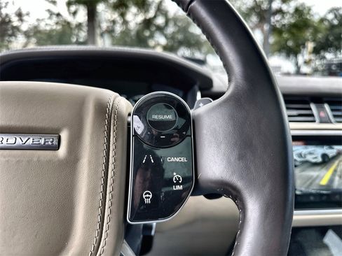 Used 2022 Land Rover Range Rover Westminster Edition image 32