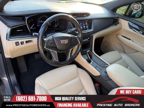 Used 2018 Cadillac XT5 FWD image 31
