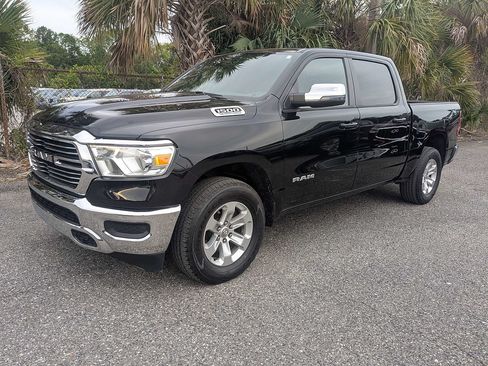 Used 2024 RAM 1500 Laramie AWD/4WD image 8