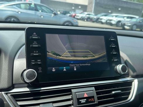 Used 2018 Honda Accord Sport image 28
