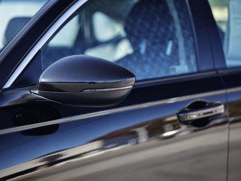 Used 2024 Honda Accord EX-L image 3