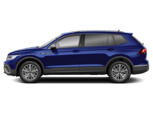 Used 2024 Volkswagen Tiguan Wolfsburg Edition image 2
