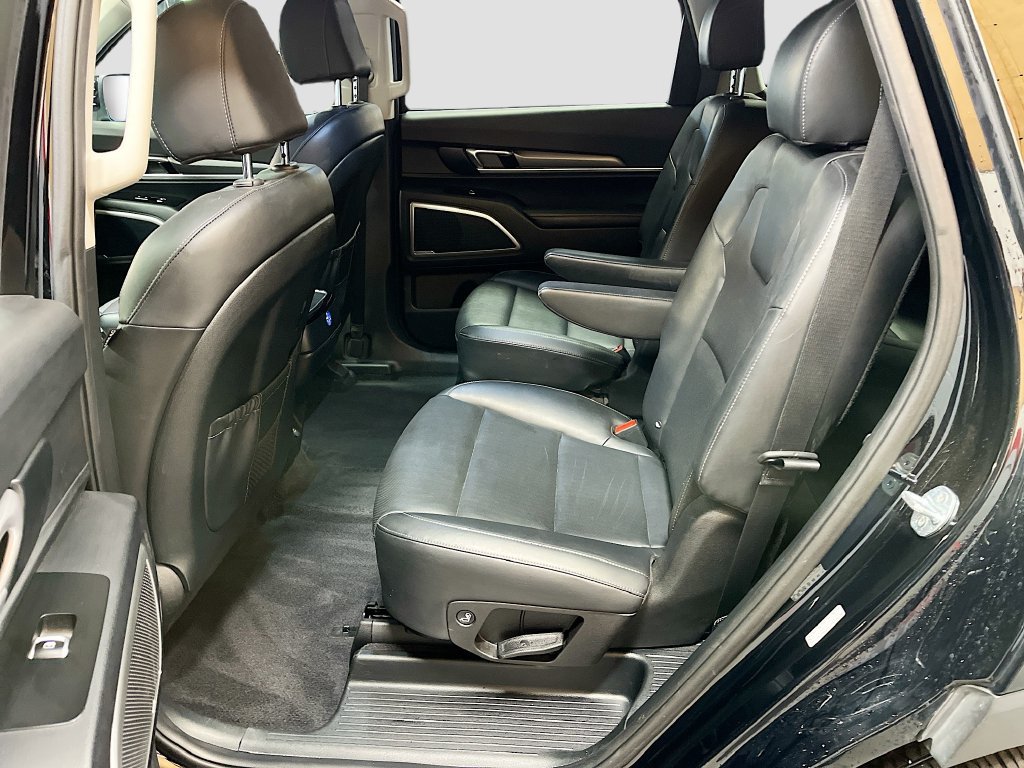 Used 2022 Kia Telluride S AWD/4WD image 25