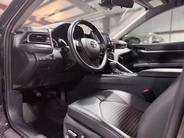 Used 2023 Toyota Camry SE FWD image 8