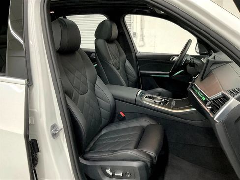 Used 2026 BMW X5 xDrive40i AWD/4WD image 12
