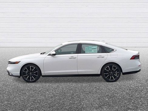 New 2026 Honda Accord Touring image 3