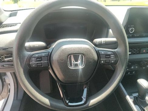 Used 2025 Honda Accord SE image 24