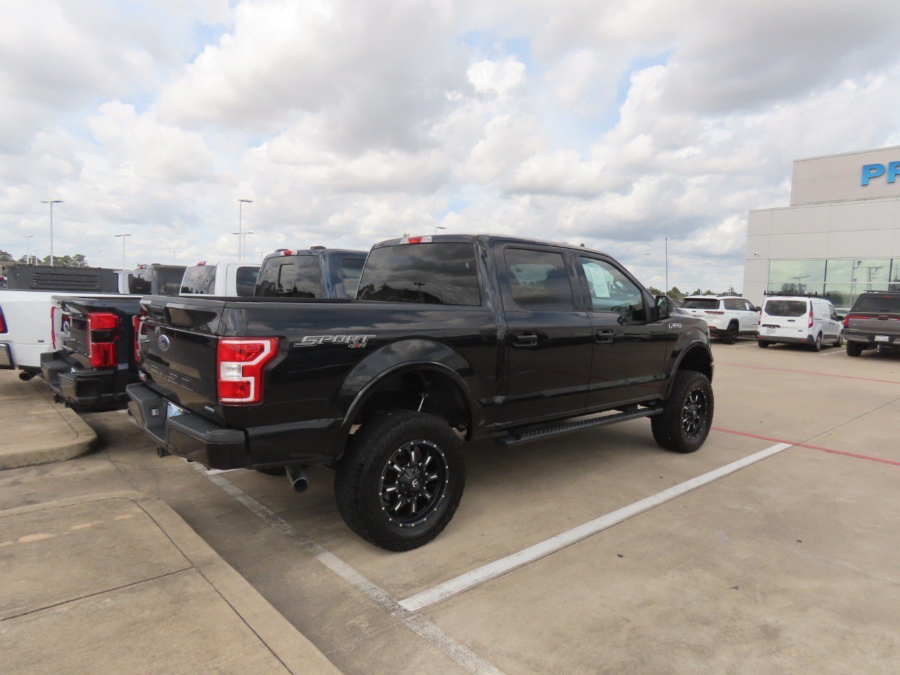 Used 2019 Ford F150 XLT w/ Equipment Group 301A Mid AWD/4WD image 10