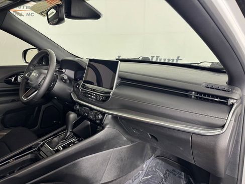 Used 2023 Jeep Compass High Altitude AWD/4WD image 42