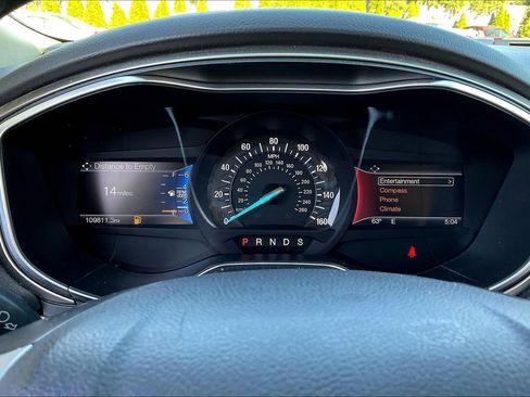 Used 2016 Ford Fusion SE w/ Equipment Group 202A FWD image 13