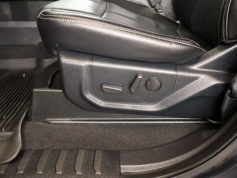 Used 2021 Ford F250 Lariat w/ Lariat Ultimate Package AWD/4WD image 13