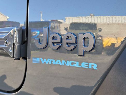 Used 2023 Jeep Wrangler Unlimited w/ 8.4" Radio Group image 12