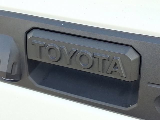 Used 2023 Toyota Tacoma SR AWD/4WD image 26