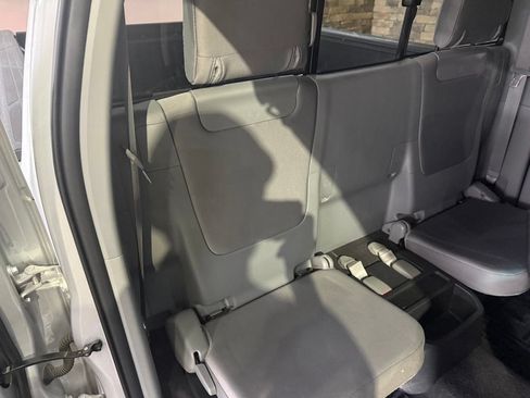 Used 2013 Toyota Tacoma 4x4 Access Cab V6 w/ TRD Sport Pkg image 29