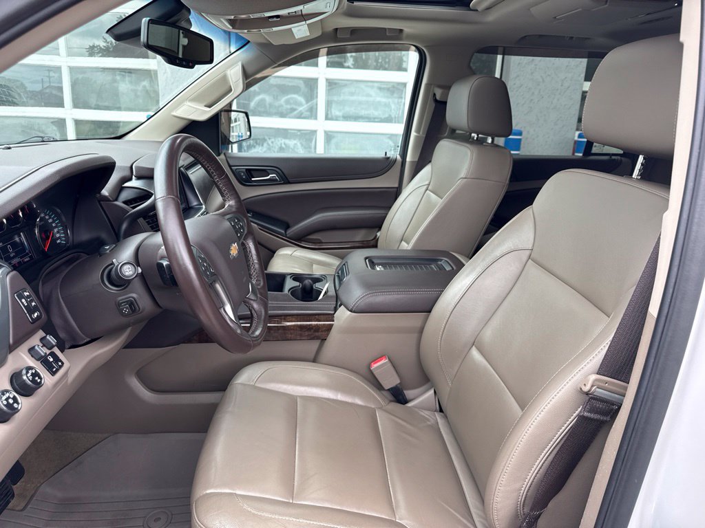Used 2017 Chevrolet Tahoe LT w/ LT Signature Package AWD/4WD image 19