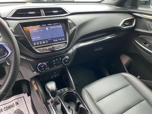 Used 2021 Chevrolet TrailBlazer ACTIV w/ Technology Package image 26