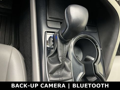 Used 2018 Toyota Camry SE image 20