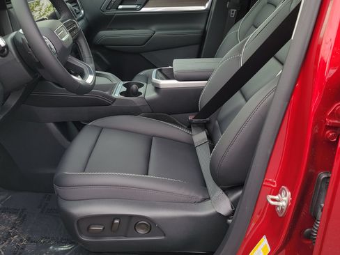 New 2026 GMC Terrain Denali AWD/4WD image 9