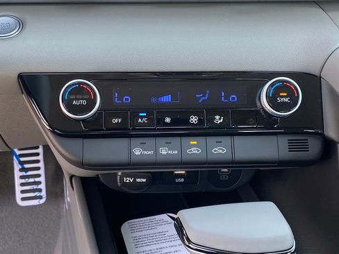 New 2026 Hyundai Elantra Sport FWD image 17