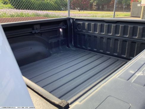 Used 2024 RAM 1500 Laramie RWD image 10