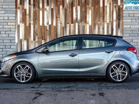 Used 2016 Kia Forte SX image 3