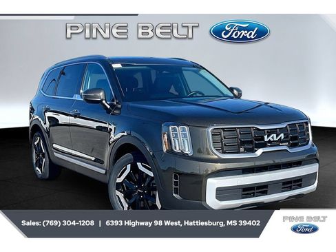 Used 2025 Kia Telluride S FWD image 1