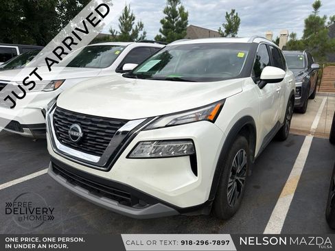 Used 2023 Nissan Rogue SV w/ SV Premium B Package FWD image 1