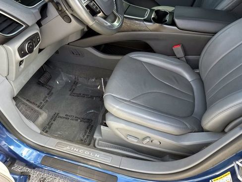 Used 2020 Lincoln Nautilus Reserve FWD image 20